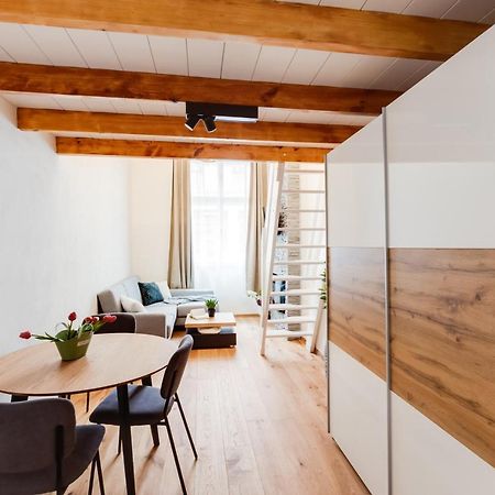 Dream Duplex On Riverside Прага Екстериор снимка