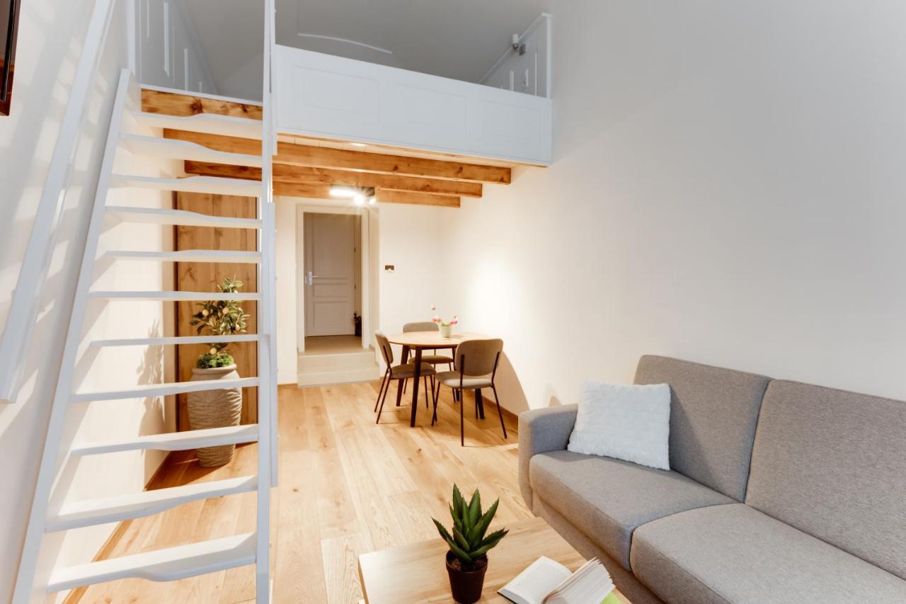 Dream Duplex On Riverside Прага Екстериор снимка